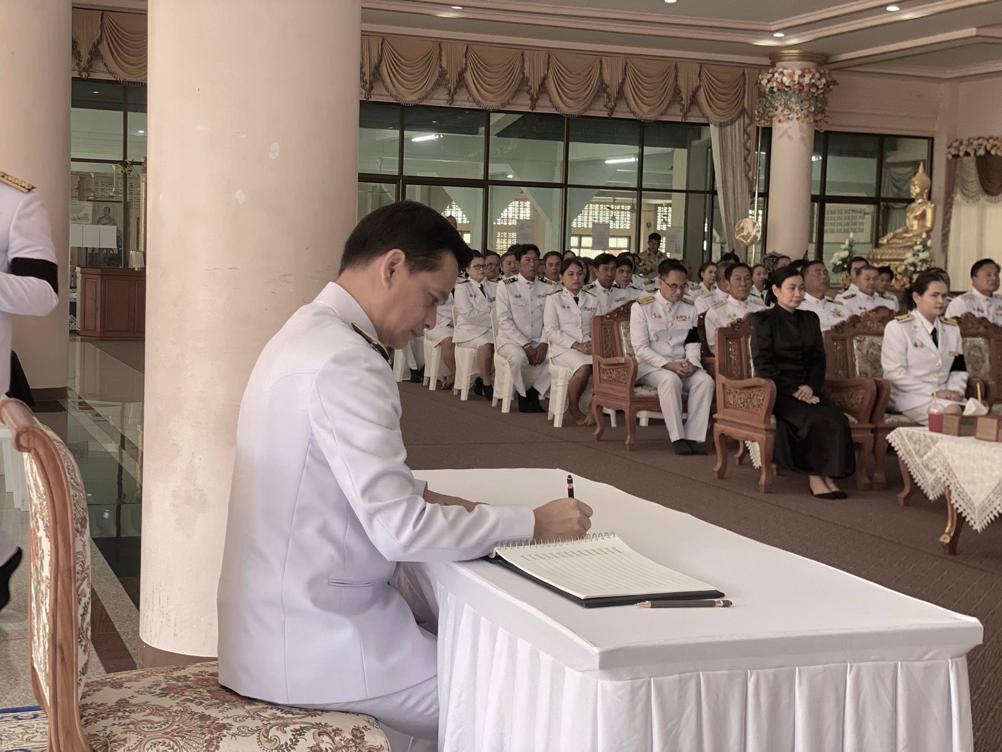 สำนักงานพัฒนาชุมชนอำเภอพระสมุทรเจดีย์ ร่วมถวายน้ำสรงพระศพเบื้องหน้าพระรูป และลงนามถวายความอาลัย สมเด็จพระเจ้าลูกเธอ เจ้าฟ้าพัชรกิติยาภา นเรนทิราเทพยวดี กรมหลวงราชสาริณีสิริพัชร มหาวัชรราชธิดา น้อมรำลึกในพระกรุณาธิคุณที่พระองค์ที่มีต่อพสกนิกรชาวไทย